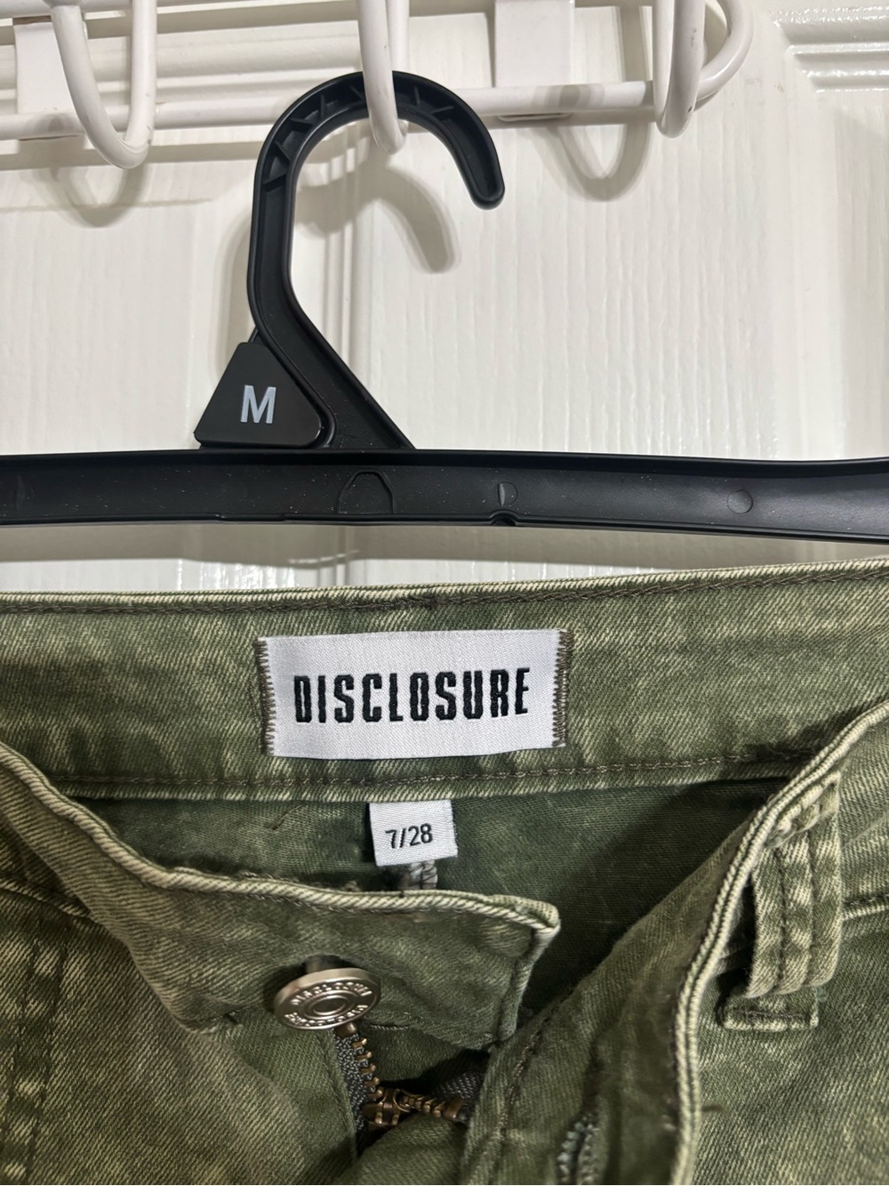 Disclosure Green mineral wash wide leg denim cargo pants EUC like new size 7/28 - Picture 3 of 13